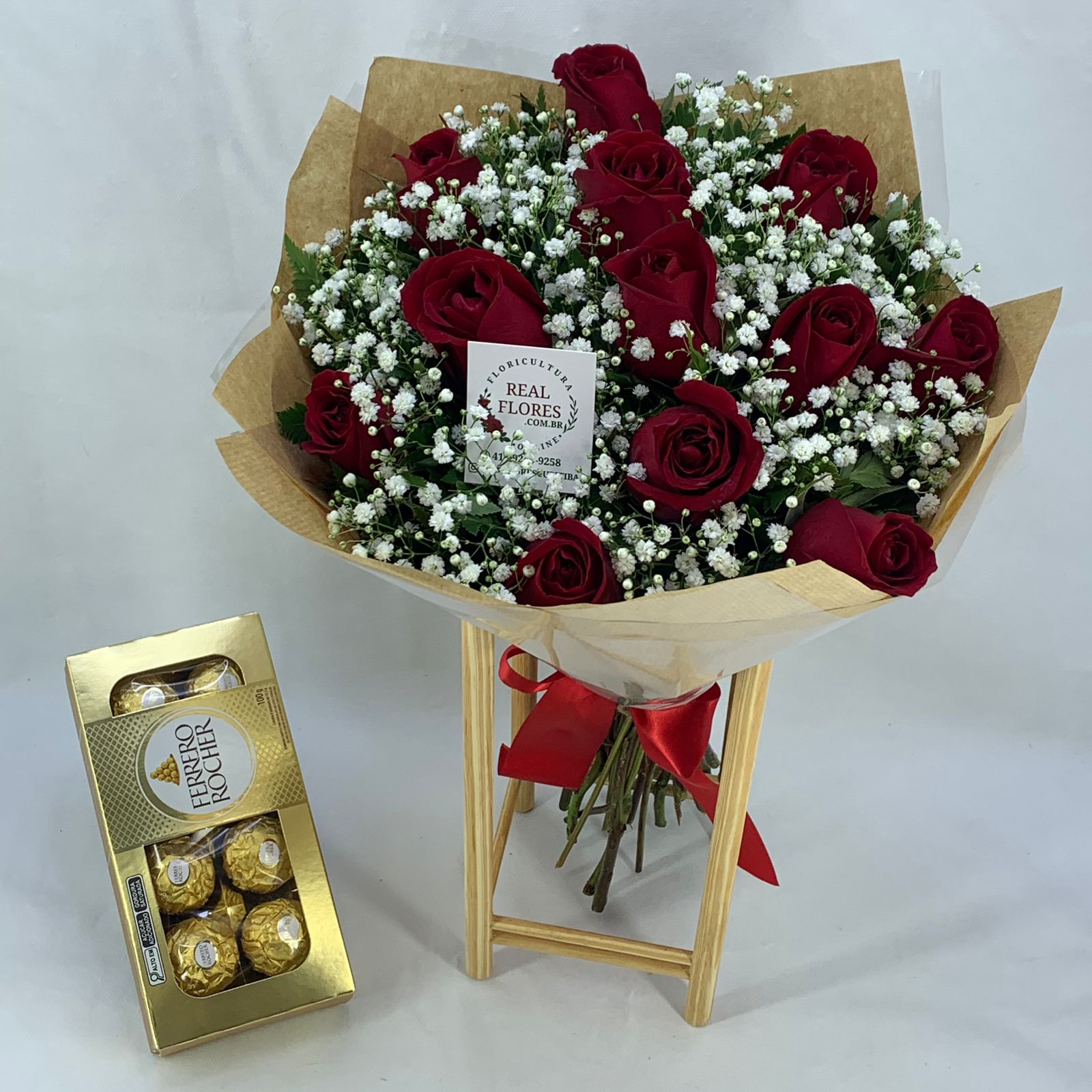 12 Rosas Vermelhas + Ferrero 8